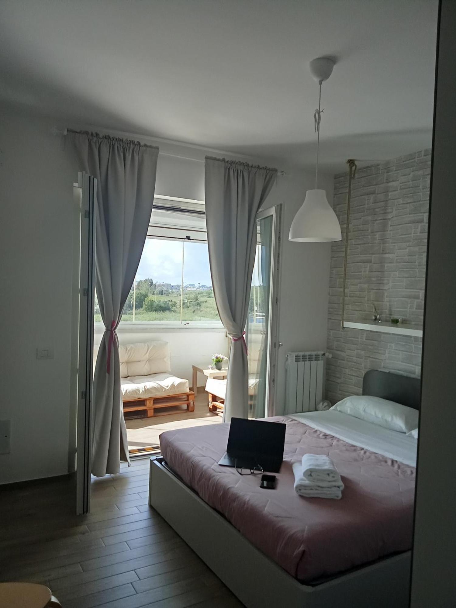 Residenze Ohana Fiumicino Esterno foto